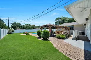 15 Abbey Dr, Commack, NY 11725 - Photo 20