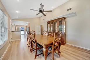 15 Abbey Dr, Commack, NY 11725 - Photo 4