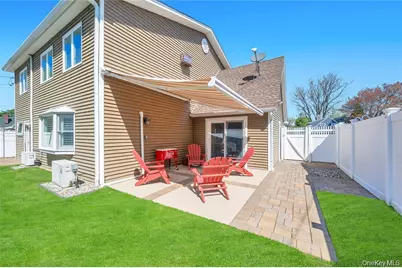 26 Ballad Lane, Hicksville, NY 11801 - Photo 24