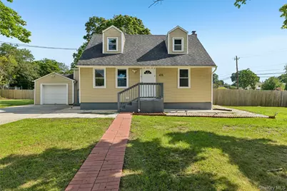 416 Arizona Avenue, Bay Shore, NY 11706 - Photo 1