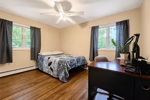 94 Newton Blvd, Ronkonkoma, NY 11779 - Photo 12