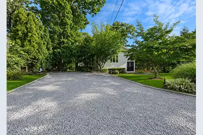 94 Newton Boulevard, Ronkonkoma, NY 11779 - Photo 2