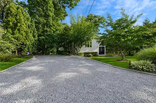 94 Newton Blvd, Ronkonkoma, NY 11779 - Photo 2