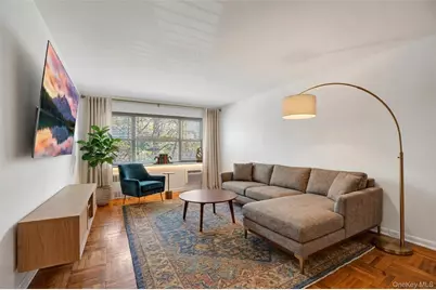 222 N Broadway #3D, Yonkers, NY 10701 - Photo 2