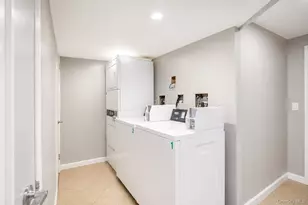 470 E Broadway, Long Beach, NY 11561 - Photo 14
