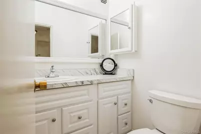1 Kensington Gate #211, Great Neck, NY 11021 - Photo 12