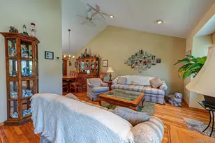 10 Meredith Dr, Greenlawn, NY 11740 - Photo 2