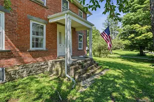 118 Ridge Dr, Middletown, NY 10940 - Photo 2