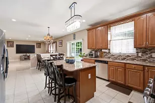 2 Sherwood Dr, Shoreham, NY 11786 - Photo 12