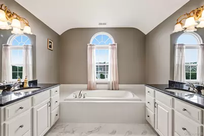 2 Sherwood Drive, Shoreham, NY 11786 - Photo 20