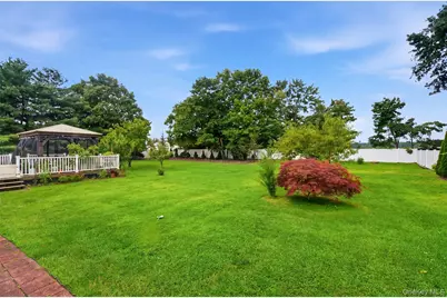 2 Sherwood Drive, Shoreham, NY 11786 - Photo 26