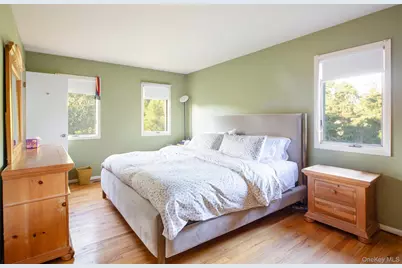 33 Hilltop Road, Southampton, NY 11968 - Photo 12