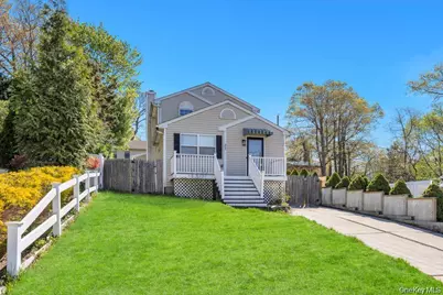43 Comus Road, Rocky Point, NY 11778 - Photo 2
