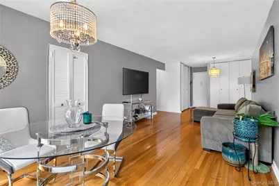 665 Thwaites Place #5H, Bronx, NY 10467 - Photo 6