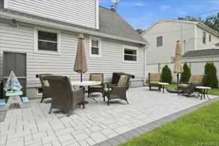 4064 Robert Pl, Seaford, NY 11783 - Photo 34