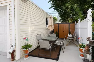 73-33 71st Pl, Glendale, NY 11385 - Photo 28