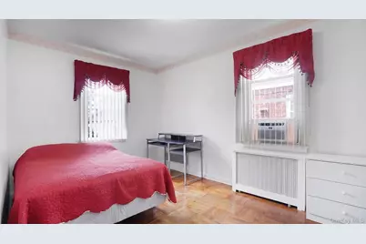 83-50 257th Street, Floral Park, NY 11004 - Photo 12