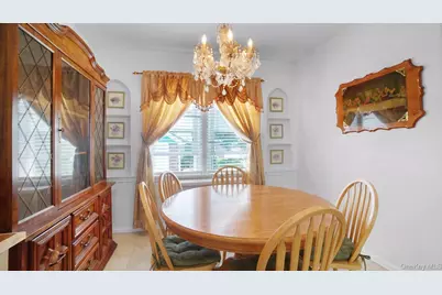 83-50 257th Street, Floral Park, NY 11004 - Photo 8