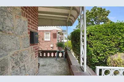 83-50 257th Street, Floral Park, NY 11004 - Photo 2