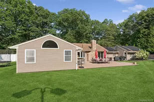 3 Beltane Dr, Dix Hills, NY 11746 - Photo 42