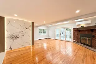 20 Baylis Pl, Syosset, NY 11791 - Photo 6
