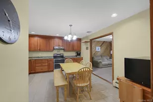 2 Foxey Ln, Mahopac, NY 10541 - Photo 12