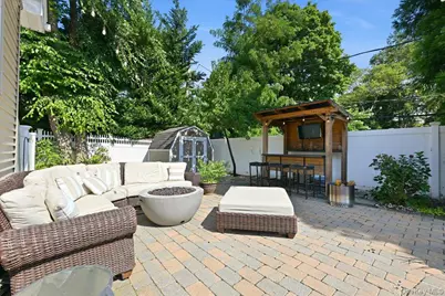 2891 Montgomery Street, Wantagh, NY 11793 - Photo 26
