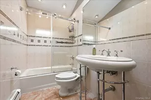 2891 Montgomery St, Wantagh, NY 11793 - Photo 20