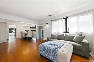 2891 Montgomery St, Wantagh, NY 11793 - Photo 14