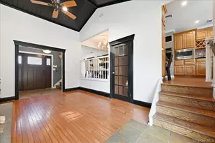 2891 Montgomery St, Wantagh, NY 11793 - Photo 6