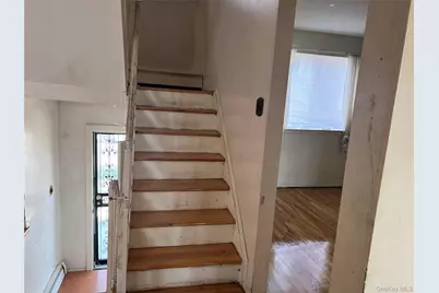 18604 140th Avenue, Springfield Gardens, NY 11413 - Photo 2