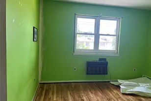 186-04 140th Ave, Springfield Gardens, NY 11413 - Photo 10