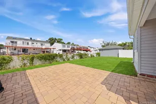 3746 Carrel Blvd, Oceanside, NY 11572 - Photo 20