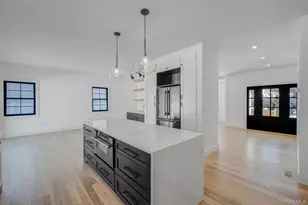 38 Pond Ln, Levittown, NY 11756 - Photo 14