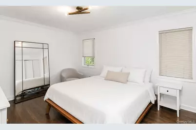 24 Lewis Lane, Port Washington, NY 11050 - Photo 16