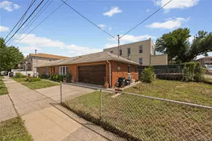 900 Vincent Ave, Bronx, NY 10465 - Photo 4