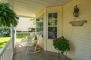 4 Fable Rd, Saint James, NY 11780 - Photo 2