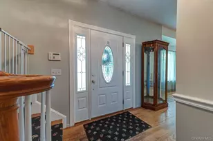 4 Fable Rd, Saint James, NY 11780 - Photo 4