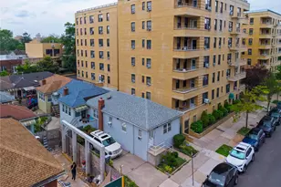 30 West End Ave, Brooklyn, NY 11235 - Photo 26