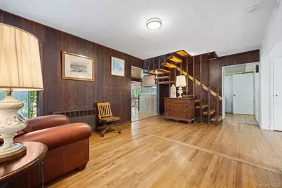 24 Cornell Drive, Great Neck, NY 11020 - Photo 6