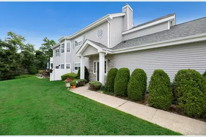 533 Highland Court, Moriches, NY 11955 - Photo 2