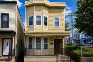 726 E 239th St, Bronx, NY 10466 - Photo 1