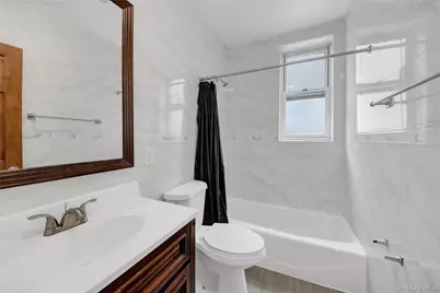 952 E 217th Street, Bronx, NY 10469 - Photo 20