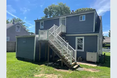 32 7th Avenue S, Huntington Station, NY 11746 - Photo 4