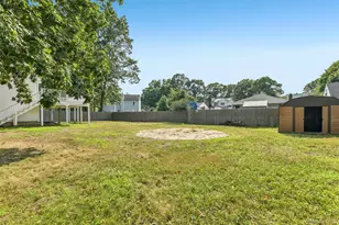 4 Beechwood Dr, Shirley, NY 11967 - Photo 18
