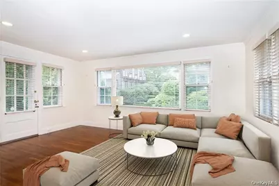 25 Jerome Avenue, New Rochelle, NY 10804 - Photo 4