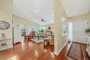 276 Glen Dr, Ridge, NY 11961 - Photo 20