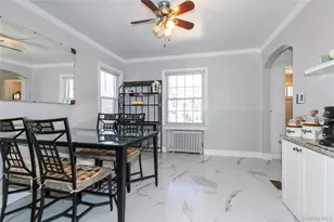8 Plymouth Rd, Great Neck, NY 11023 - Photo 12