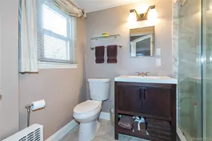 8 Plymouth Rd, Great Neck, NY 11023 - Photo 18