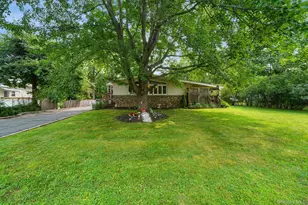 1 Gloria Ct, New City, NY 10956 - Photo 2